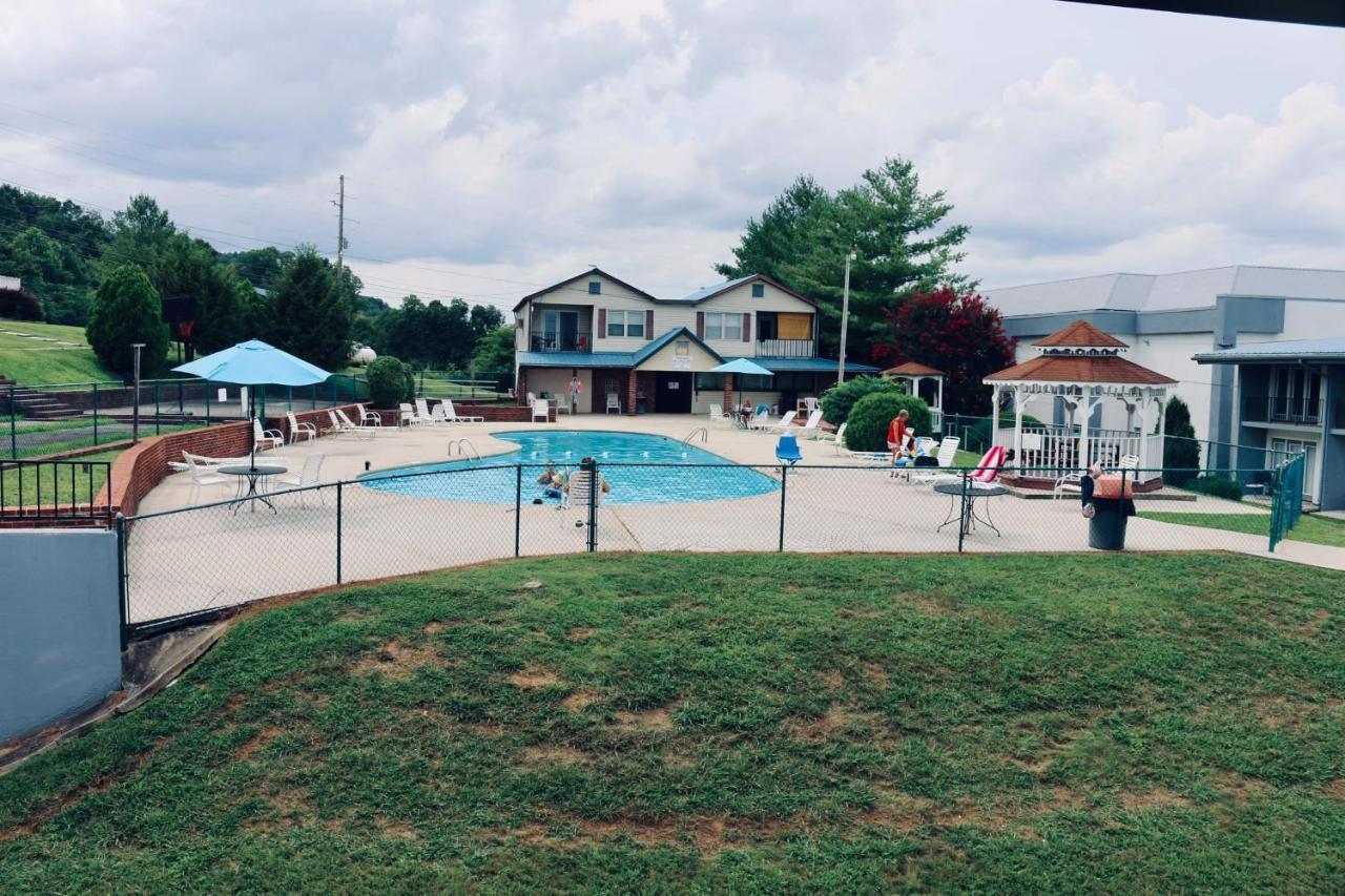 Baymont By Wyndham Cookeville Εξωτερικό φωτογραφία
