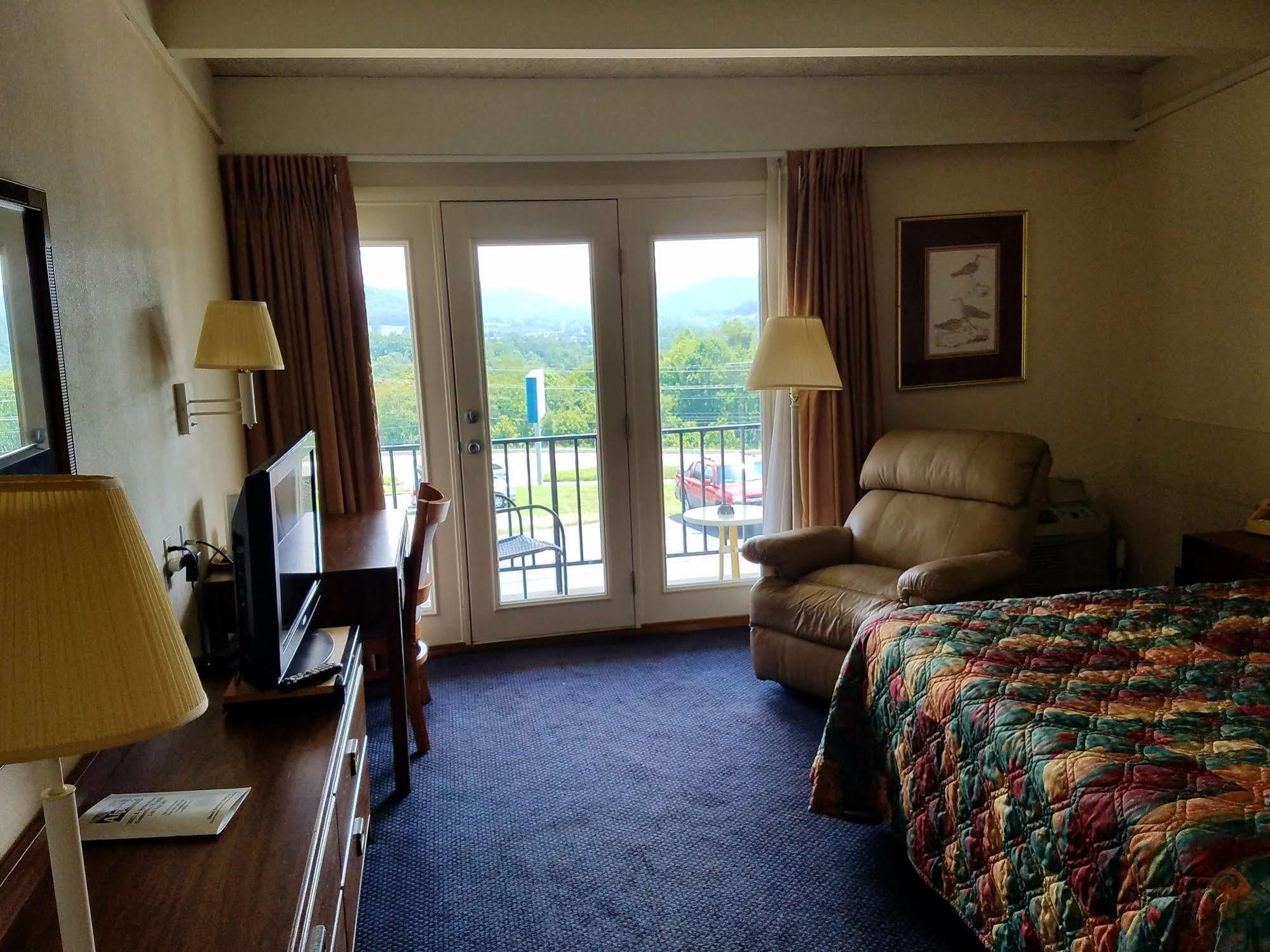Baymont By Wyndham Cookeville Εξωτερικό φωτογραφία