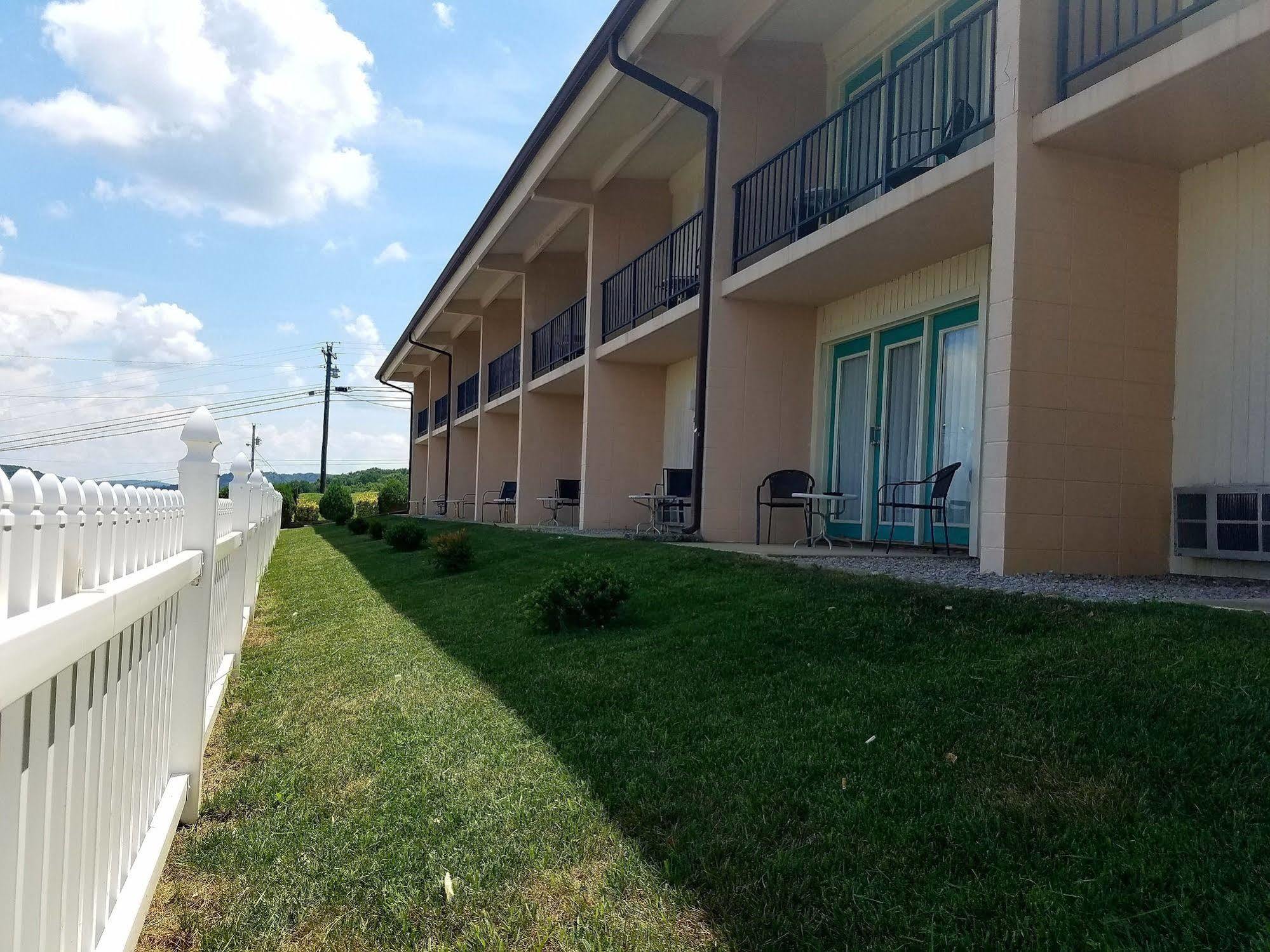 Baymont By Wyndham Cookeville Εξωτερικό φωτογραφία
