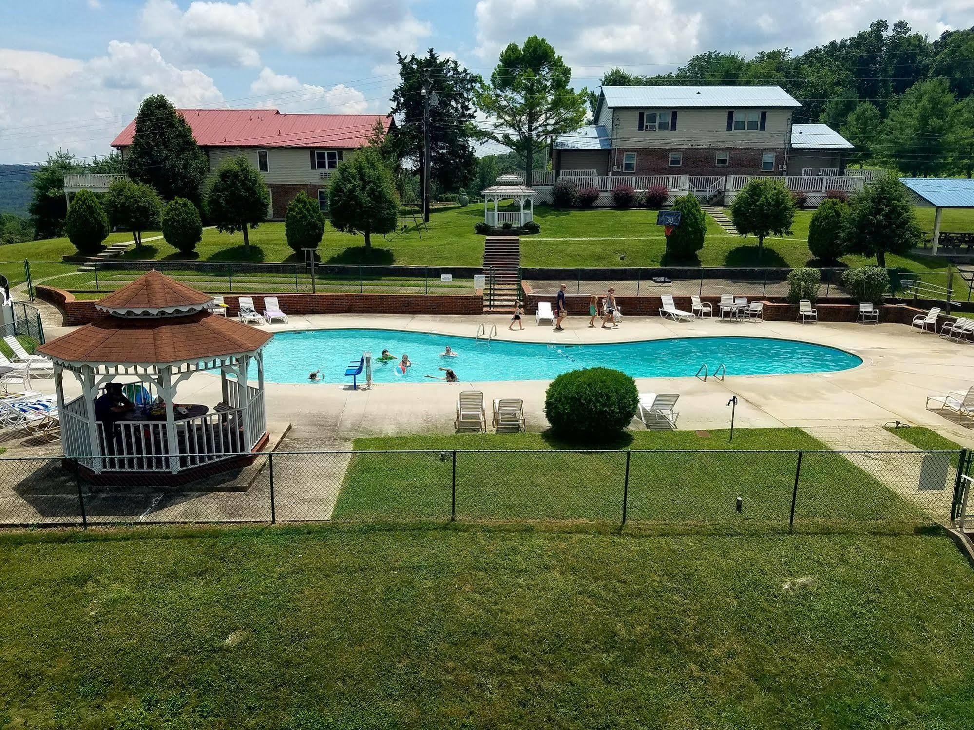 Baymont By Wyndham Cookeville Εξωτερικό φωτογραφία